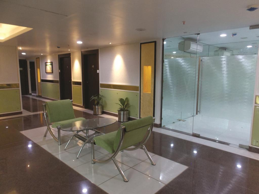Airport City Hotel Калькутта Экстерьер фото