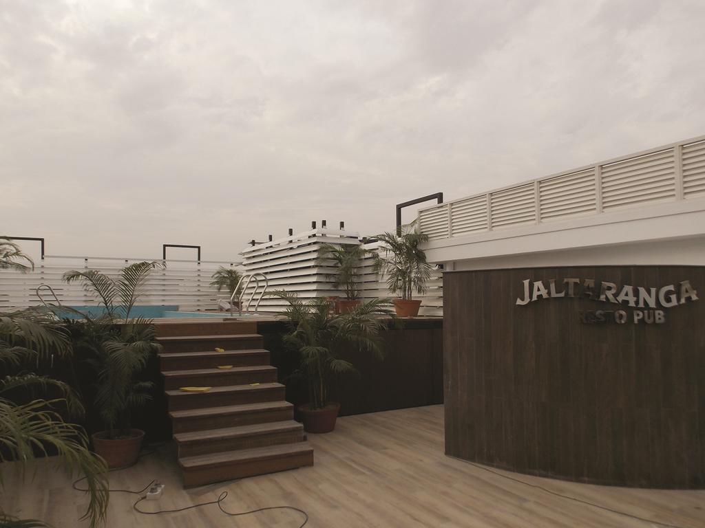 Airport City Hotel Калькутта Экстерьер фото