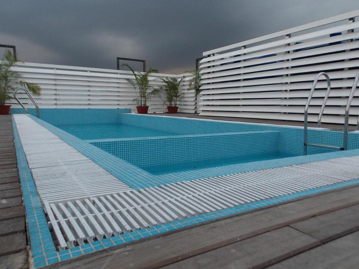 Airport City Hotel Калькутта Экстерьер фото